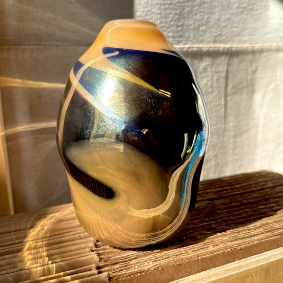 Vintage hand-blown art glass vase